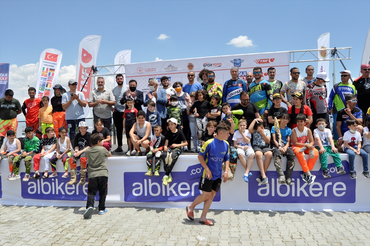 Afyonkarahisar'daki motokros şampiyonalarının açılış seremonisi yapıldı
