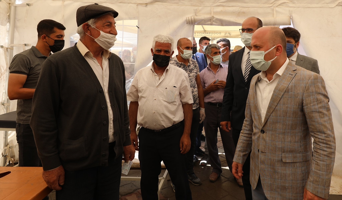 Ağrı Valisi Varol, Kovid-19 vakalarındaki artışın kontrol edilebilir düzeyde olduğunu söyledi: