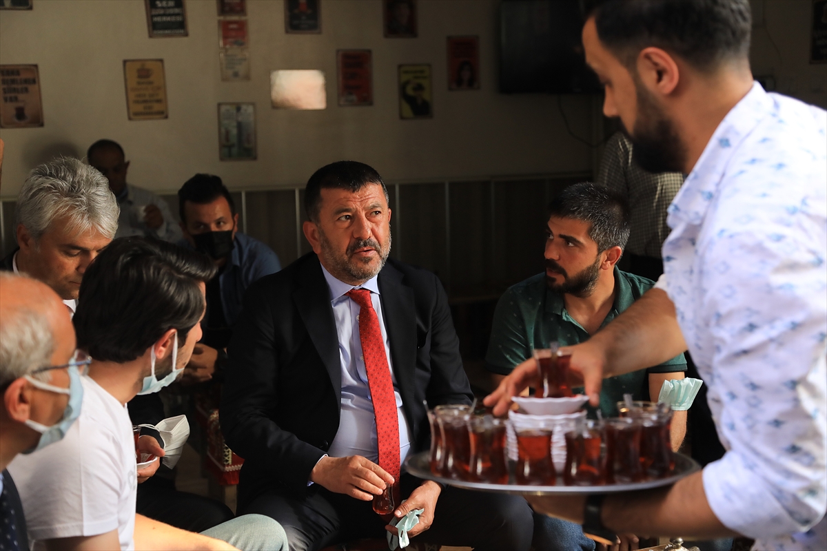 CHP Ekonomi ve Esnaf masaları üyeleri Bingöl'de ziyaretlerde bulundu