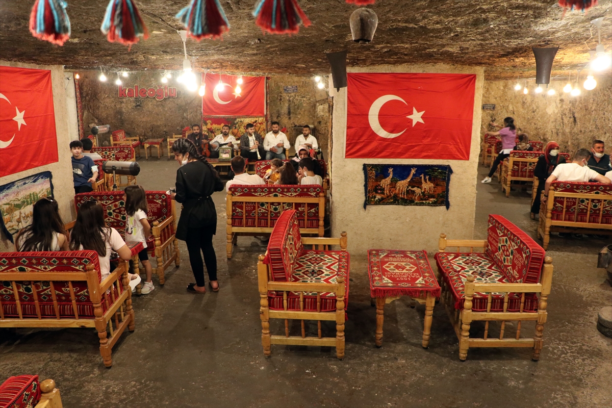 Gaziantep'in tarihi ve turistik mekanlarında kısıtlamasız cumartesi yoğunluğu