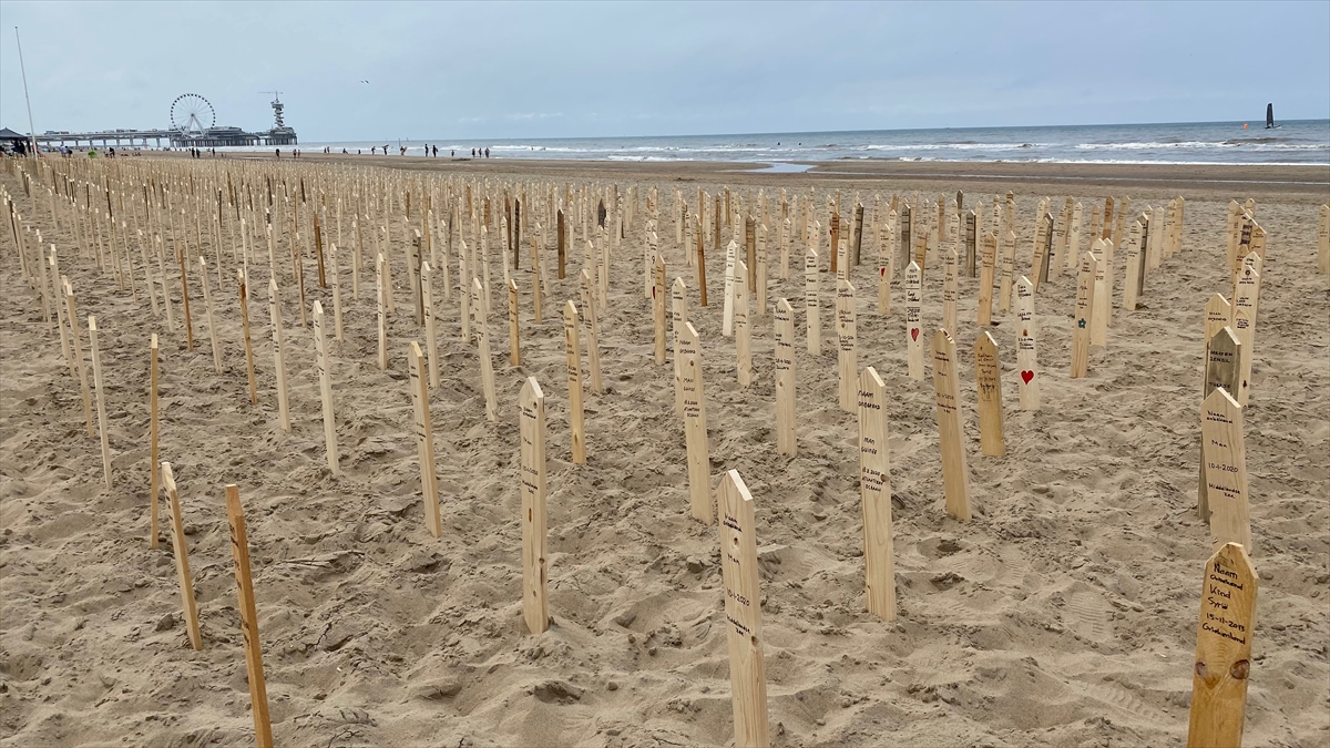 Hollanda'da “20 Haziran Dünya Mülteciler Günü” dolayısıyla gösteri düzenlendi