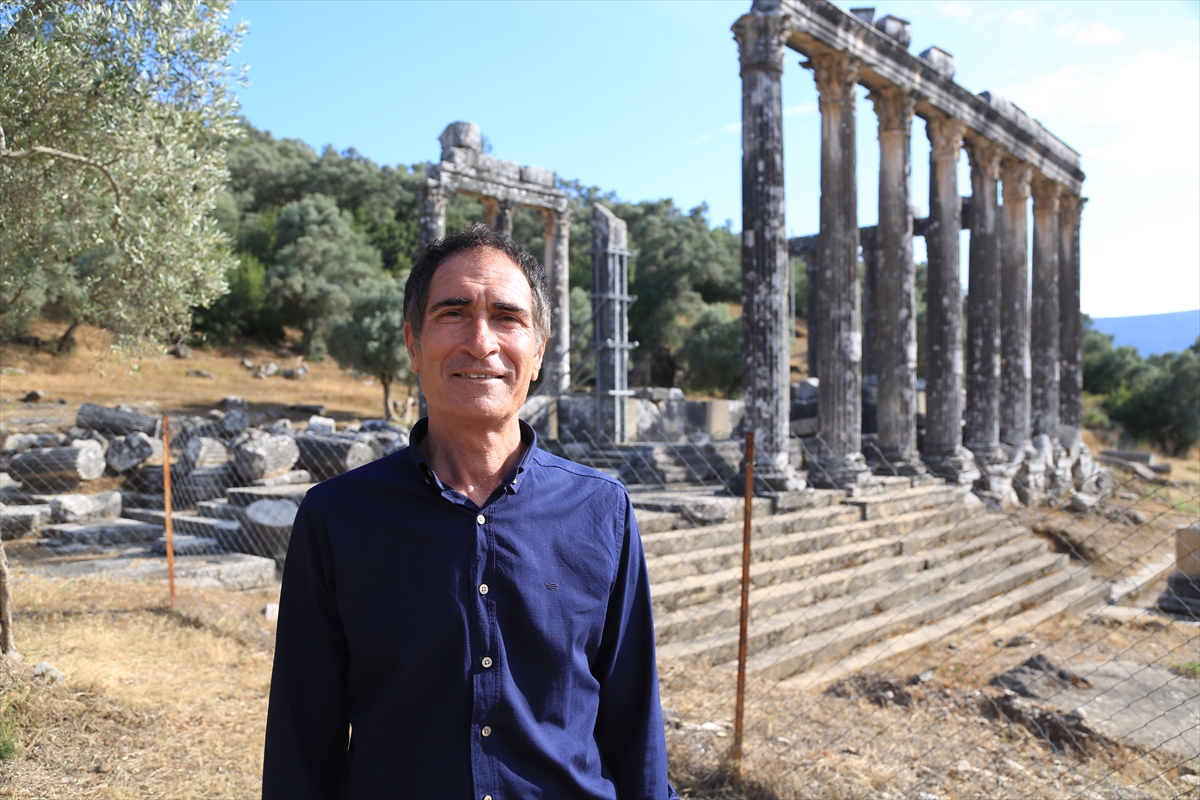 Muğla'da 2 bin 200 yıl önce yaptırılan Zeus Tapınağı eski ihtişamına kavuşuyor