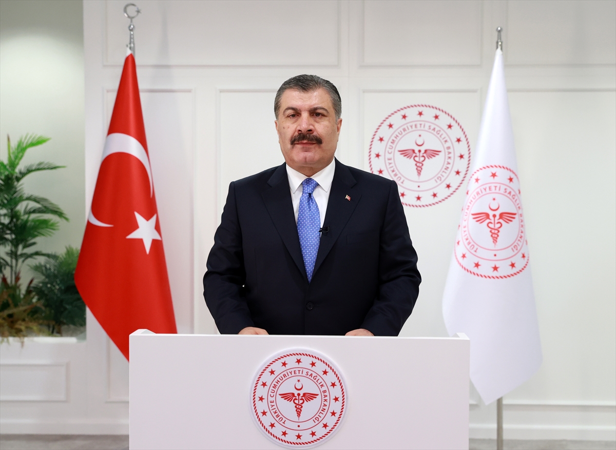 Sağlık Bakanı Koca, Koronavirüs Bilim Kurulu toplantısının ardından açıklama yaptı: