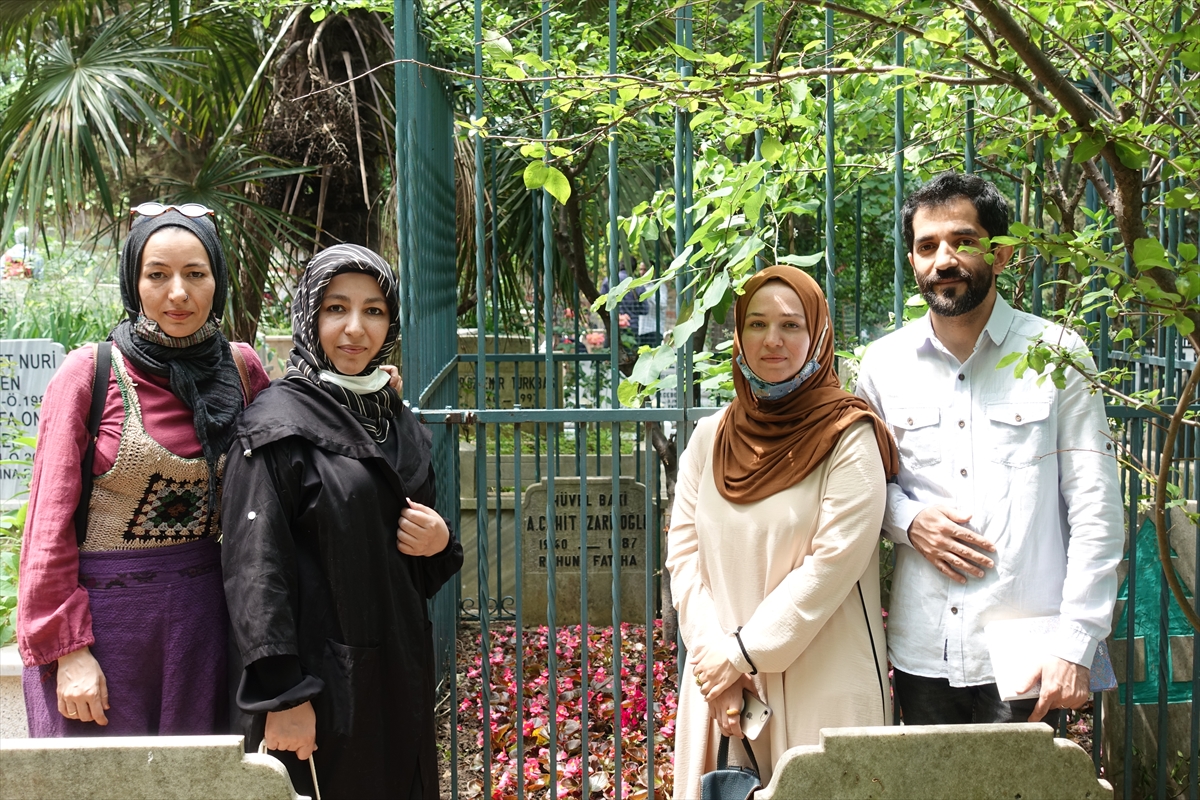 Şair ve yazar Cahit Zarifoğlu kabri başında anıldı