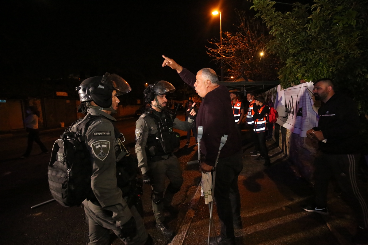 Şeyh Cerrah'ta Filistinliler ile Yahudi yerleşimciler arasında kavga çıktı