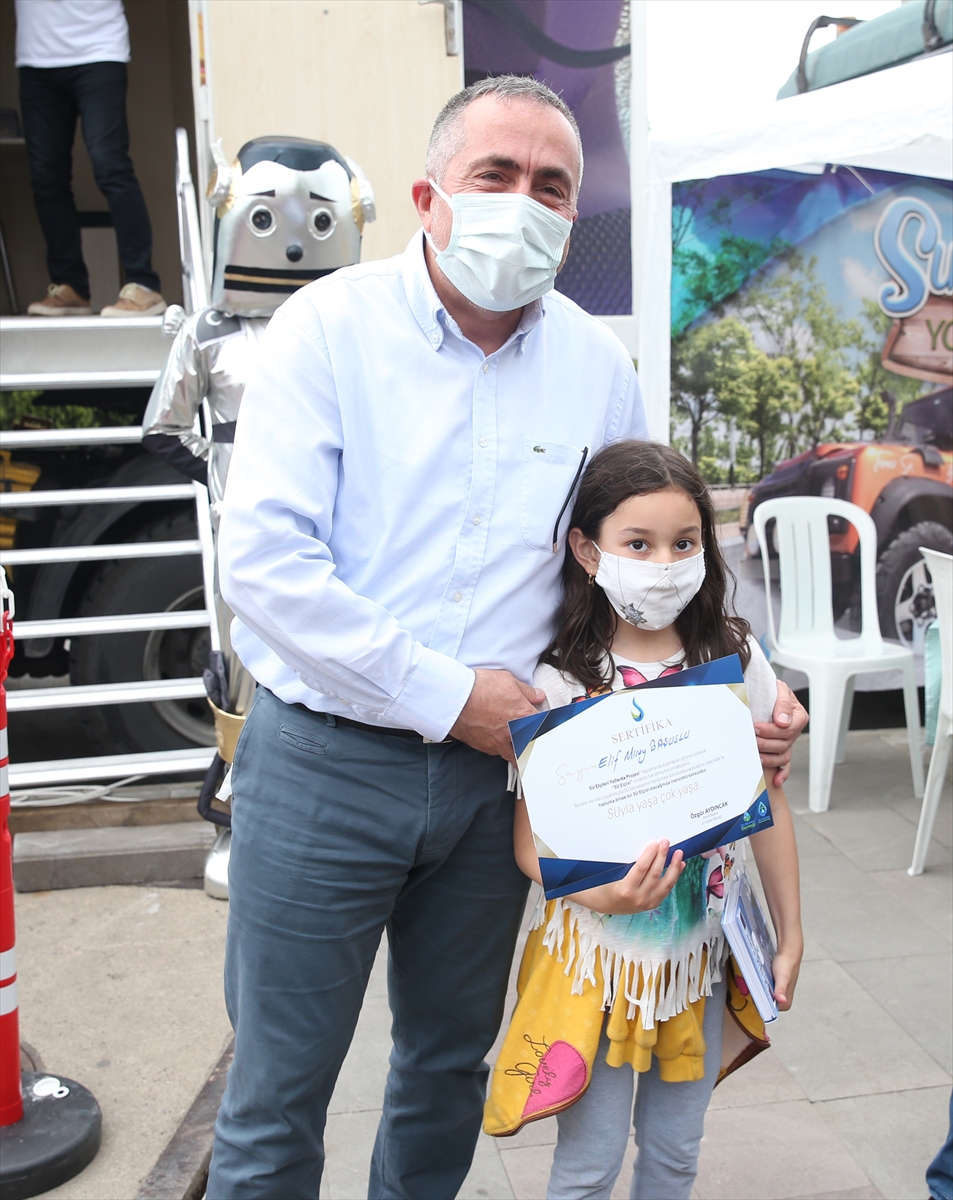 Su Elçileri Derneğince oluşturulan mobil tır Giresun'da çocuklarla buluşturuldu