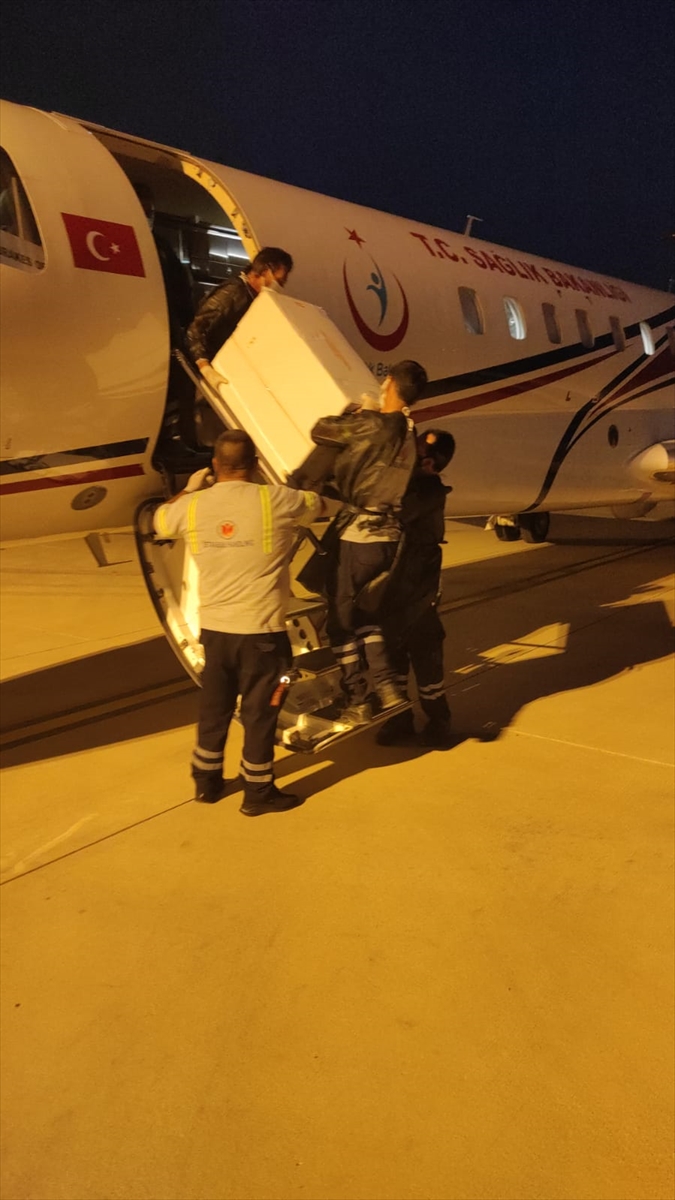 Türkiye'den KKTC'ye 50 bin doz daha Kovid-19 aşısı gönderildi