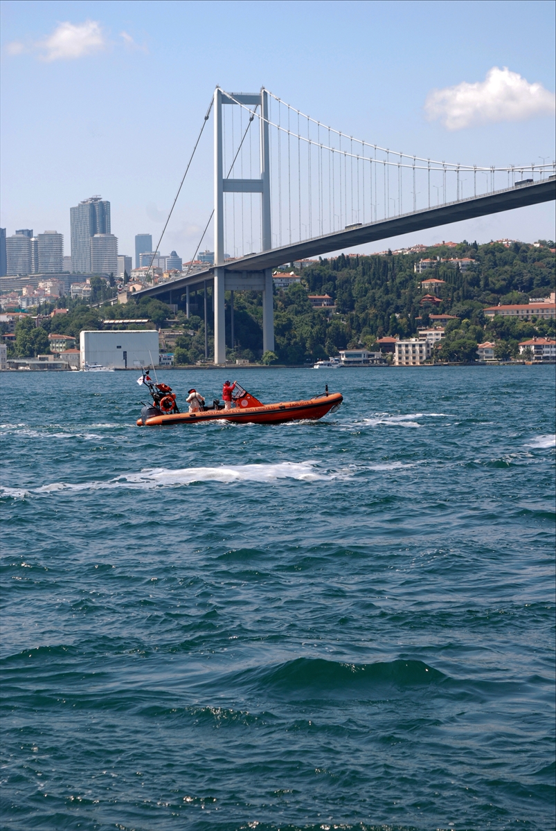 AA çalışanı denizde kayboldu
