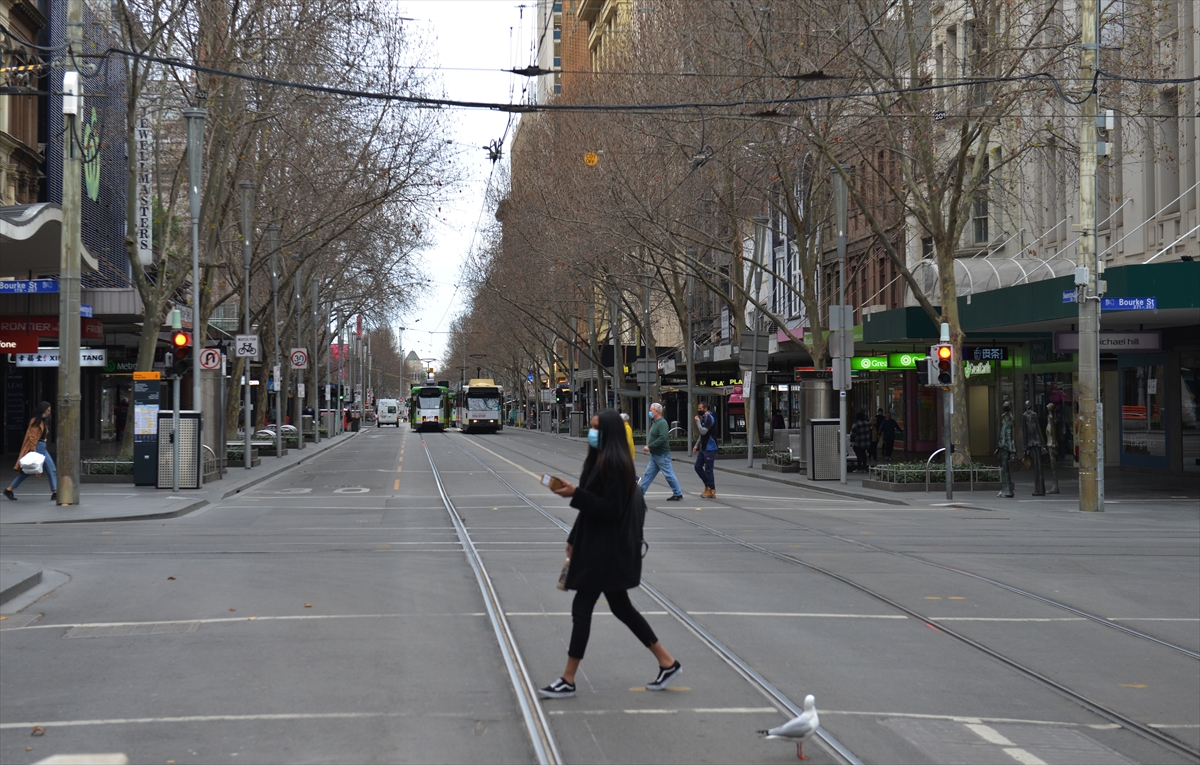 Avustralya’nın Melbourne kentindeki Kovid-19 yasakları hafifletildi