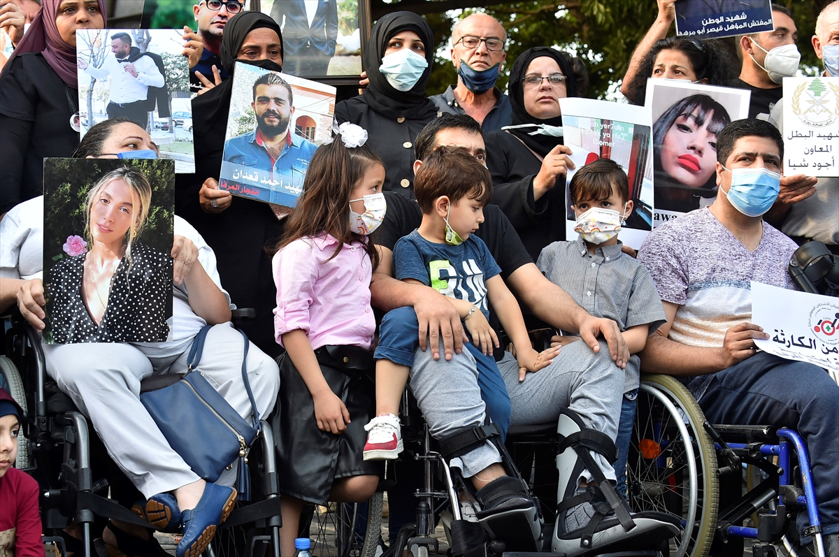 Beyrut Limanı'ndaki patlamada ölenlerin yakınları 11 aydır adalet istiyor