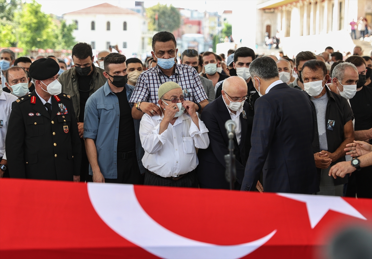 Eski Sakarya Valisi Hüseyin Avni Coş son yolculuğuna uğurlandı