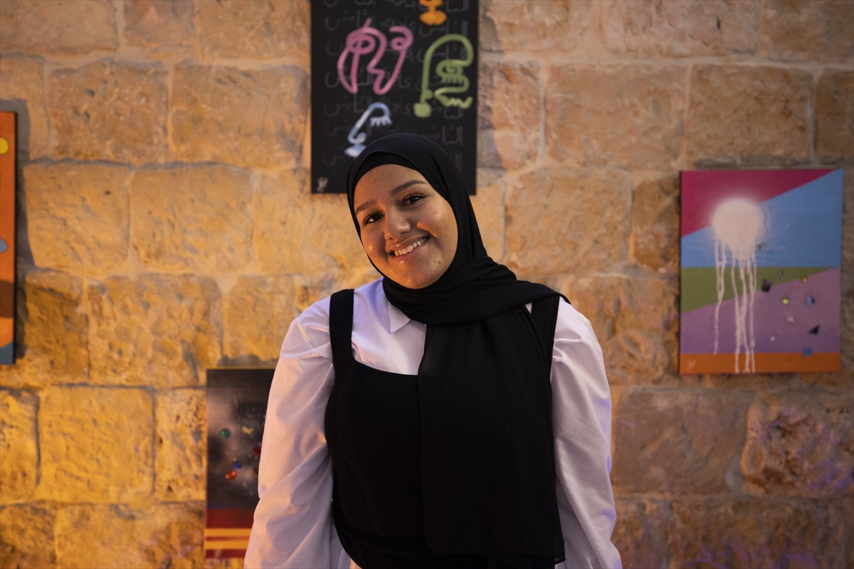 Kudüs Yunus Emre Türk Kültür Merkezinde “mutluluk” konulu resim sergisi