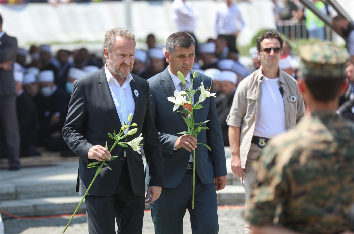 Srebrenitsa Soykırımı'nın 26'ncı yılı dolayısıyla anma programı düzenlendi