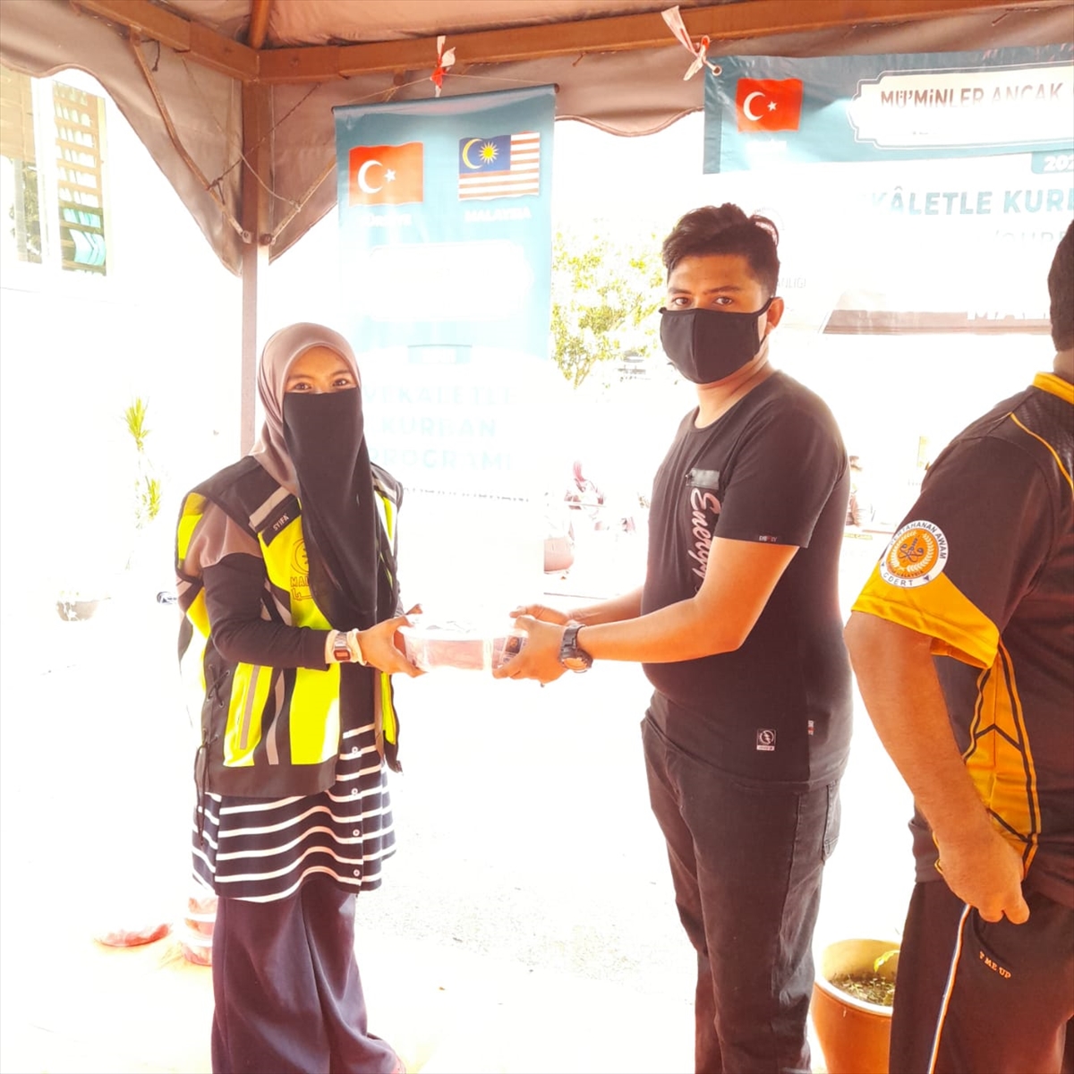 TDV, Malezyalı kuruluş MAPIM ile ihtiyaç sahiplerine kurban eti ulaştırdı