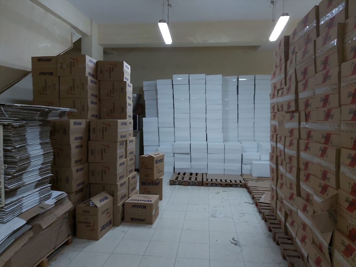 Adana'da 105 milyon 700 bin makaron ele geçirildi