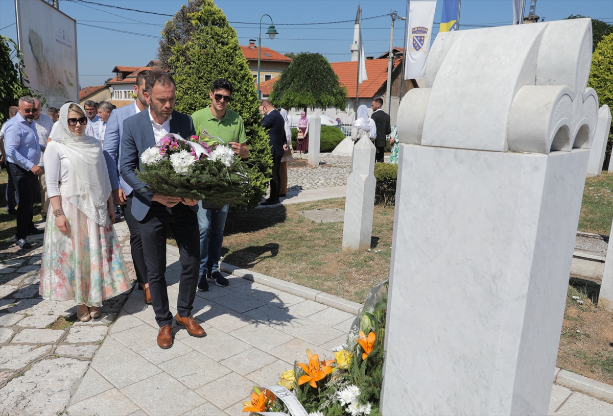 Aliya İzetbegoviç doğumunun 96. yılında kabri başında anıldı