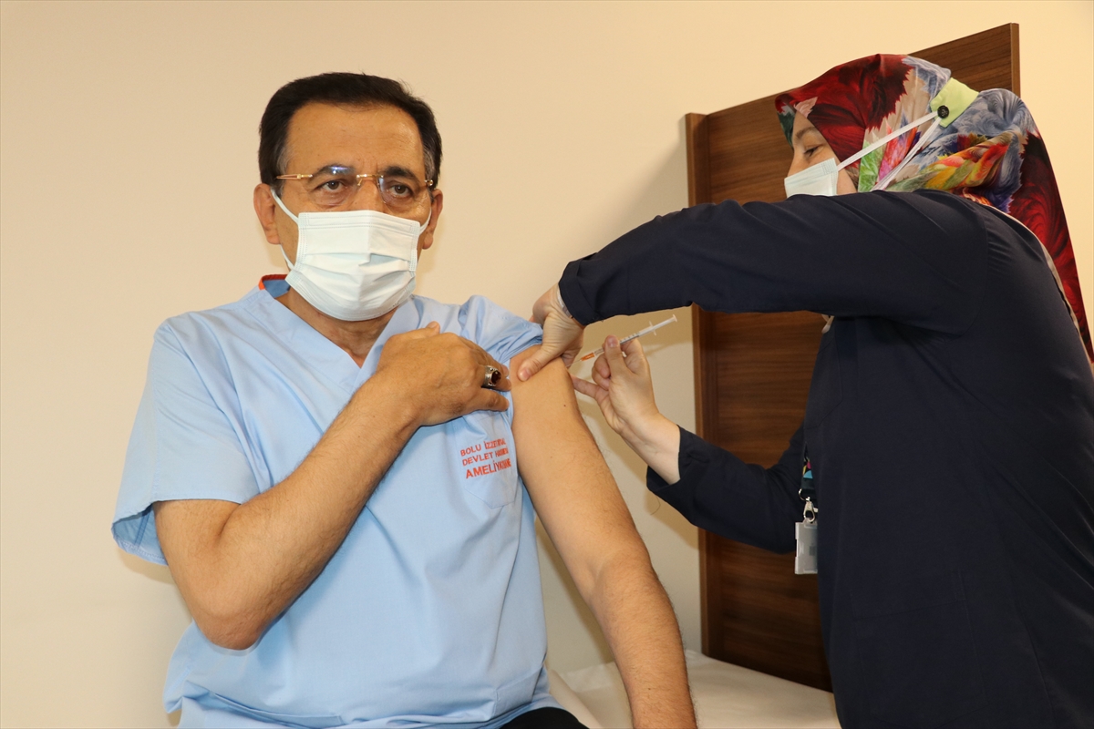 Bolu Valisi Ahmet Ümit, aşı olmayanlara çağrıda bulundu: