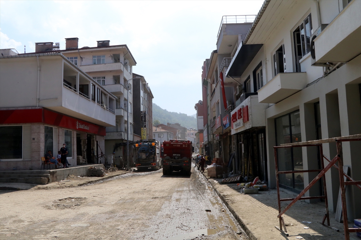 Bozkurt'taki sel felaketinin 18'inci gününde çalışmalar aralıksız sürüyor