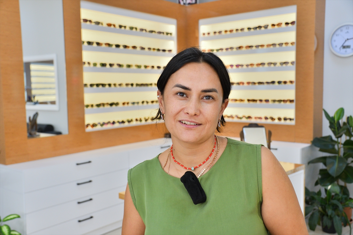 Çorum'da optisyen, bayram tatilini geçirdiği Marmaris'in yandığını öğrenince 2 günlük cirosunu bağışladı