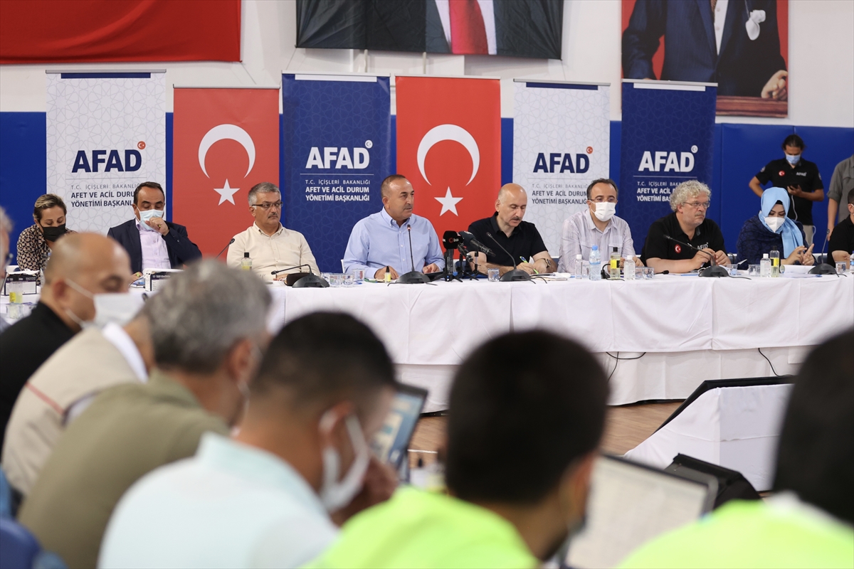 Dışişleri Bakanı Çavuşoğlu, Manavgat AFAD Koordinasyon Merkezi'nde konuştu: (2)