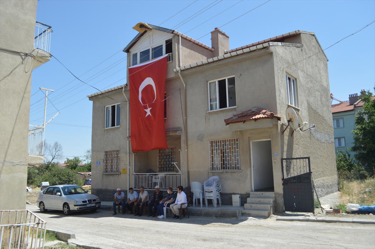Manavgat'taki yangında yaşamını yitiren orman işçisi Cinbaş'ı Afyonkarahisar'daki yakınları anlattı