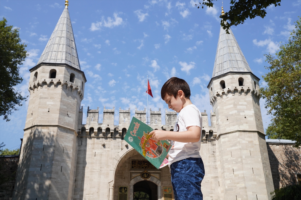Milli Saraylar Çocuk dergisi, ilk sayısında Topkapı Sarayı'nı işledi