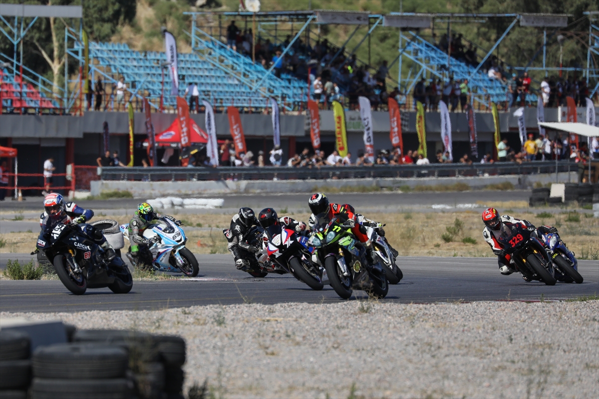 Motor sporlarında Türkiye Bitci.com Pist Şampiyonası'nın üçüncü ayağı tamamlandı