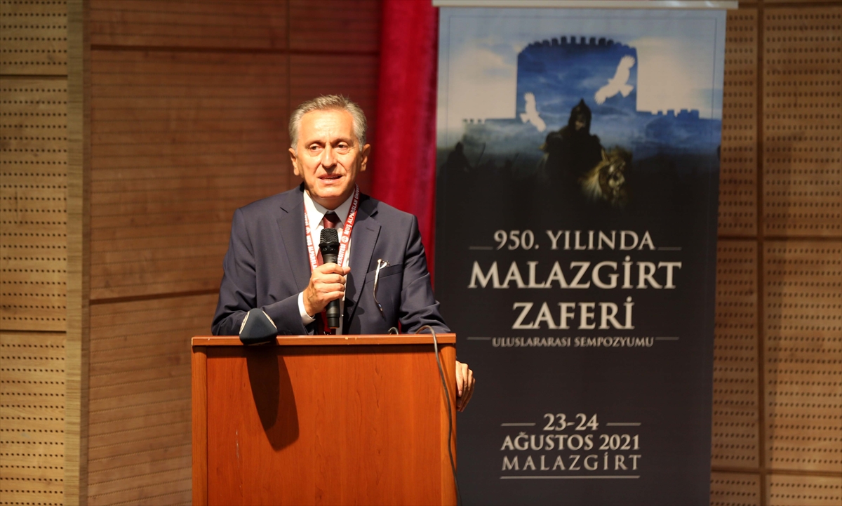 Muş'ta “950. yılında Malazgirt Zaferi Uluslararası Sempozyumu” başladı