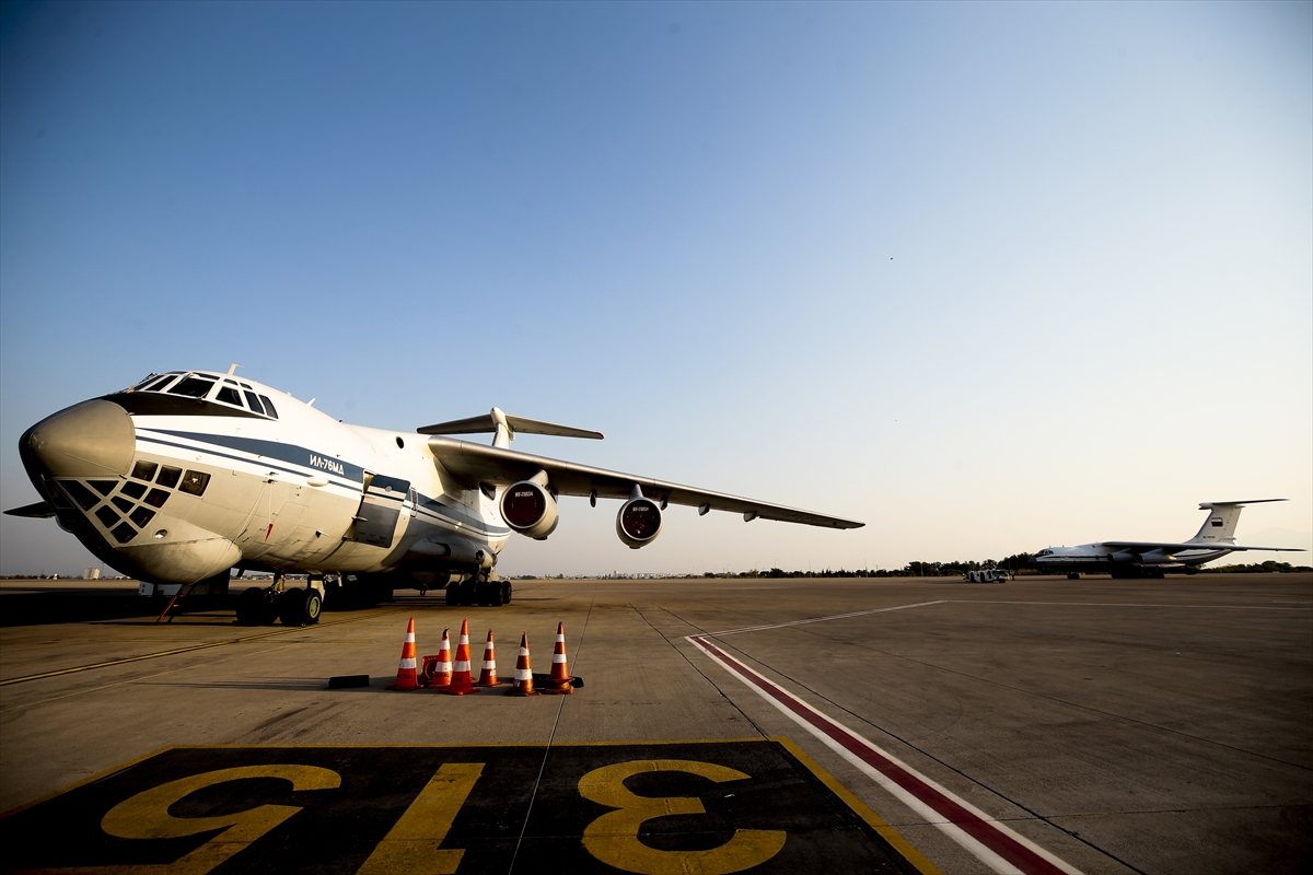 Orman yangınlarıyla mücadelede uçaklar da önemli rol üstleniyor