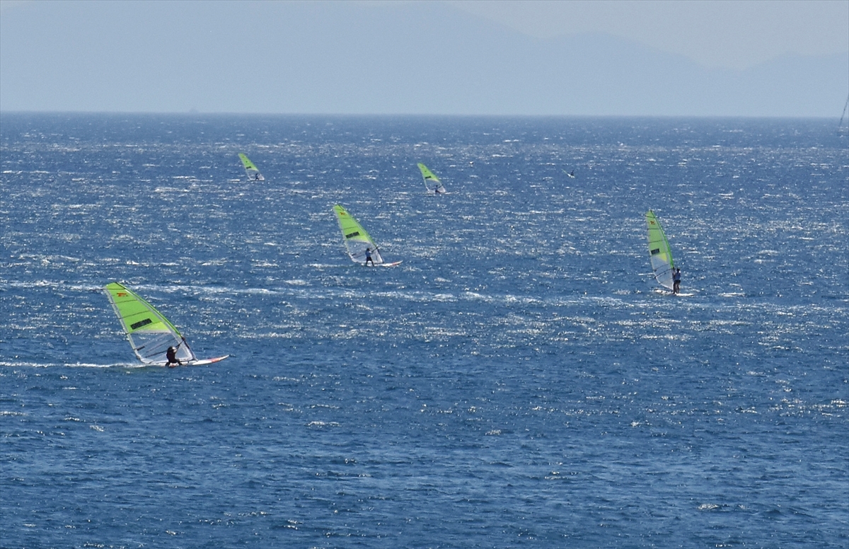 Rüzgar sörfünde 2021 Techno 293 Plus Dünya Şampiyonası heyecanı sürüyor