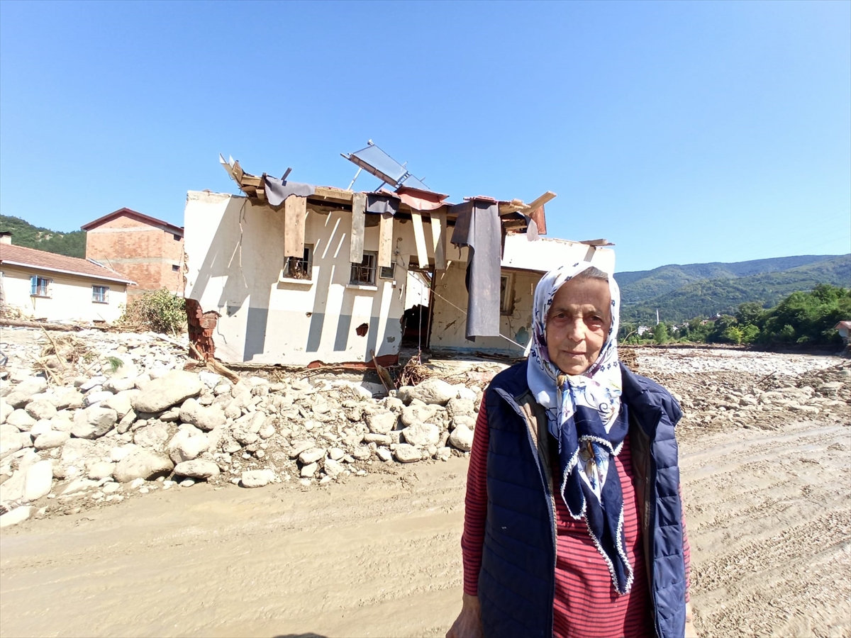 Sel felaketinde komşularını kaybeden Babaçay köyü sakinleri, yaşadıklarını anlattı