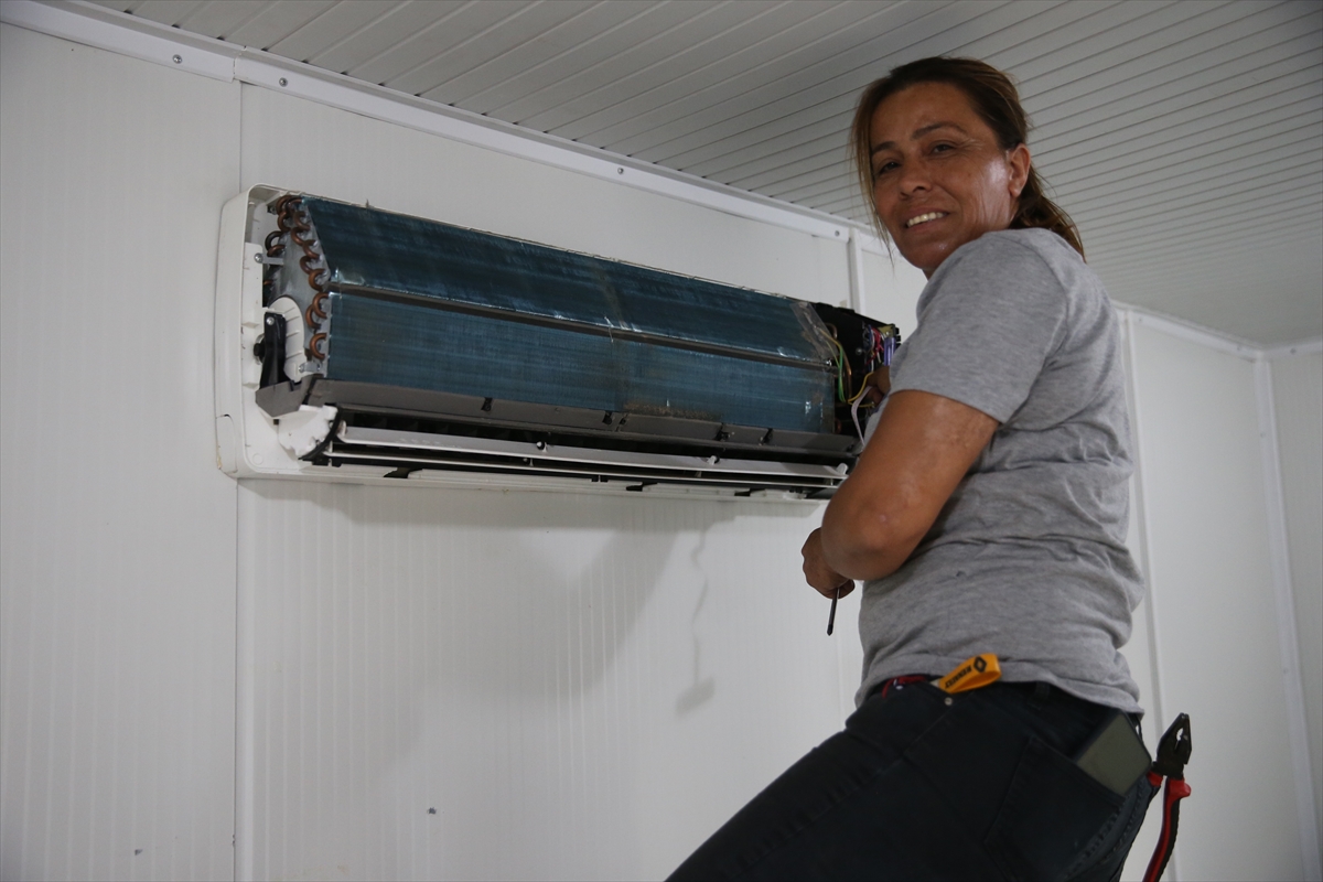 “Sermin usta”nın tamir ettiği buzdolabı ve klimalar bir daha bozulmuyor