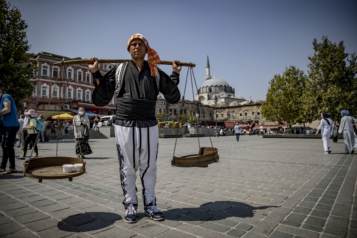 Silivri Yoğurt Festivali'ne Eminönü'nde yoğurt ikramıyla davet