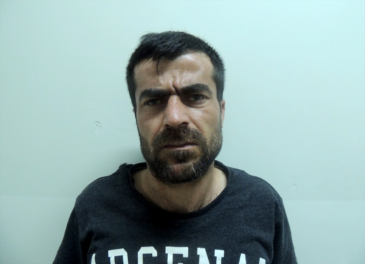 Turuncu kategoride aranan terörist İstanbul'da saklandığı ikamette yakalandı
