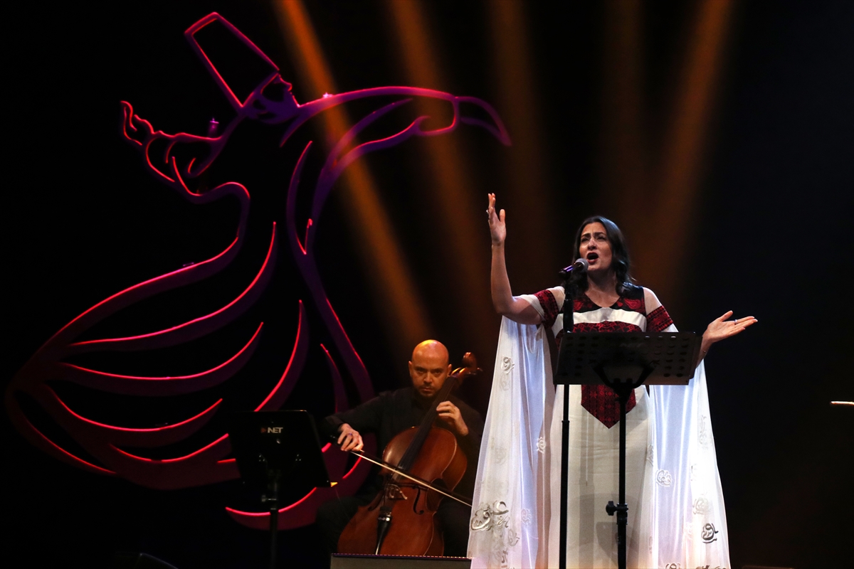 18. Konya Uluslararası Mistik Müzik Festivali'nde Ürdünlü sanatçı Hind Hamet sahne aldı