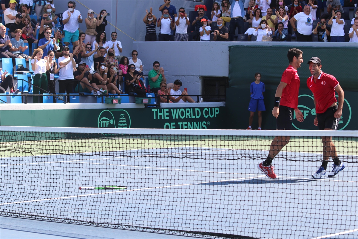 A Milli Erkek Tenis Takımı, Letonya'yı 4-0 yendi