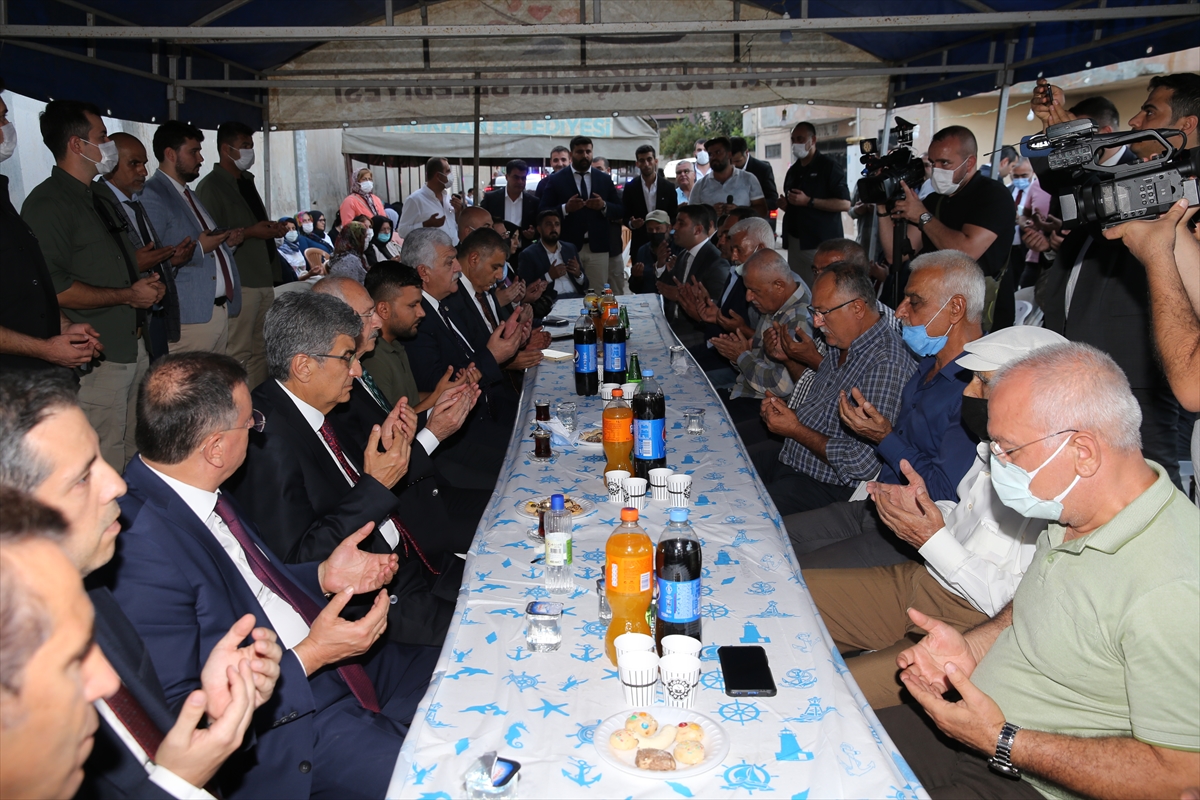 CHP Genel Başkanı Kılıçdaroğlu, Hatay'da ziyaretlerde bulundu