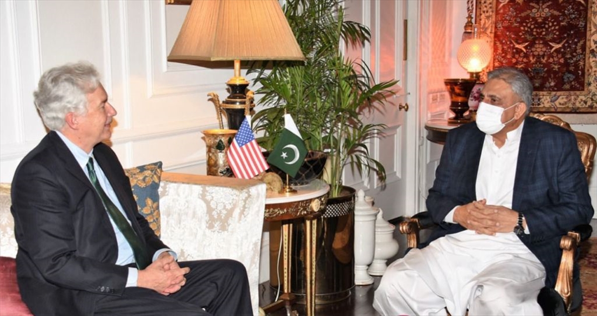 CIA Direktörü Burns, Afganistan'daki durumu görüşmek için Pakistan’da