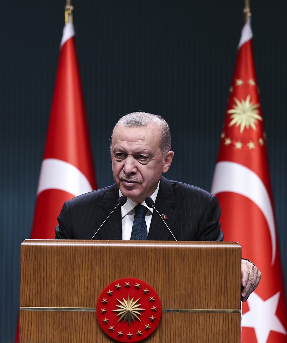 Cumhurbaşkanı Erdoğan, Kabine Toplantısı'nın ardından millete seslendi: (1)