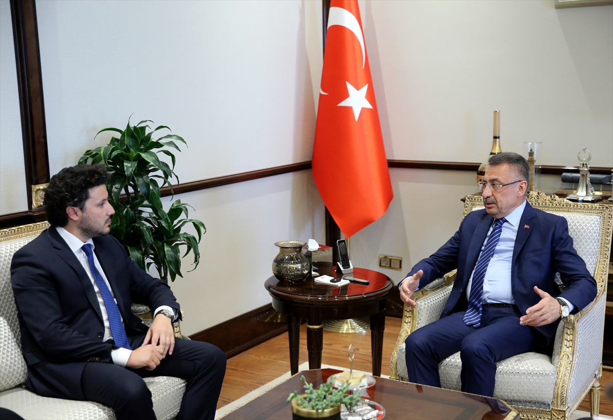 Cumhurbaşkanı Yardımcısı Oktay, Karadağ Başbakan Yardımcısı Abazoviç'i kabul etti