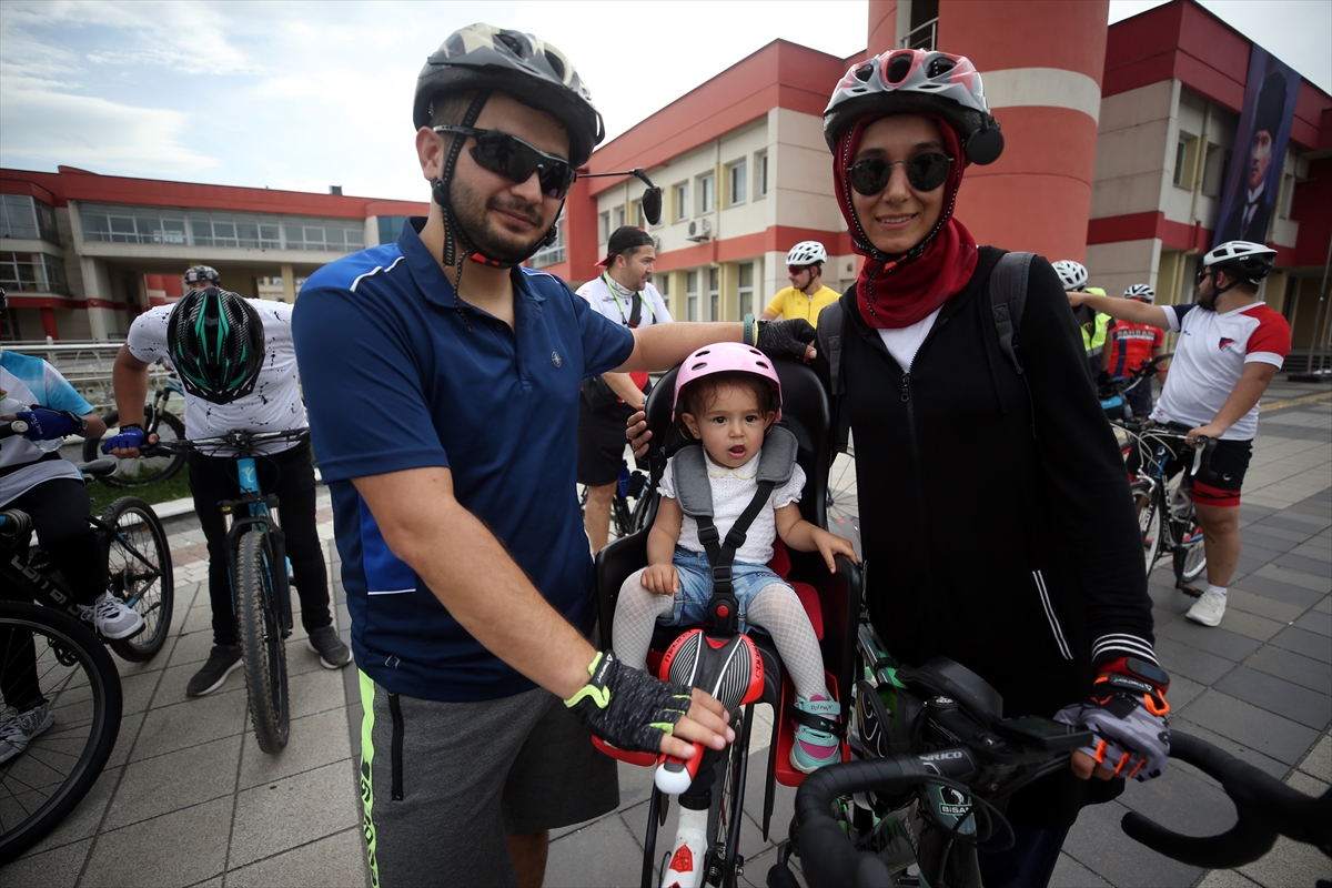Düzce'de bisikletliler hareketli yaşam için pedal çevirecek