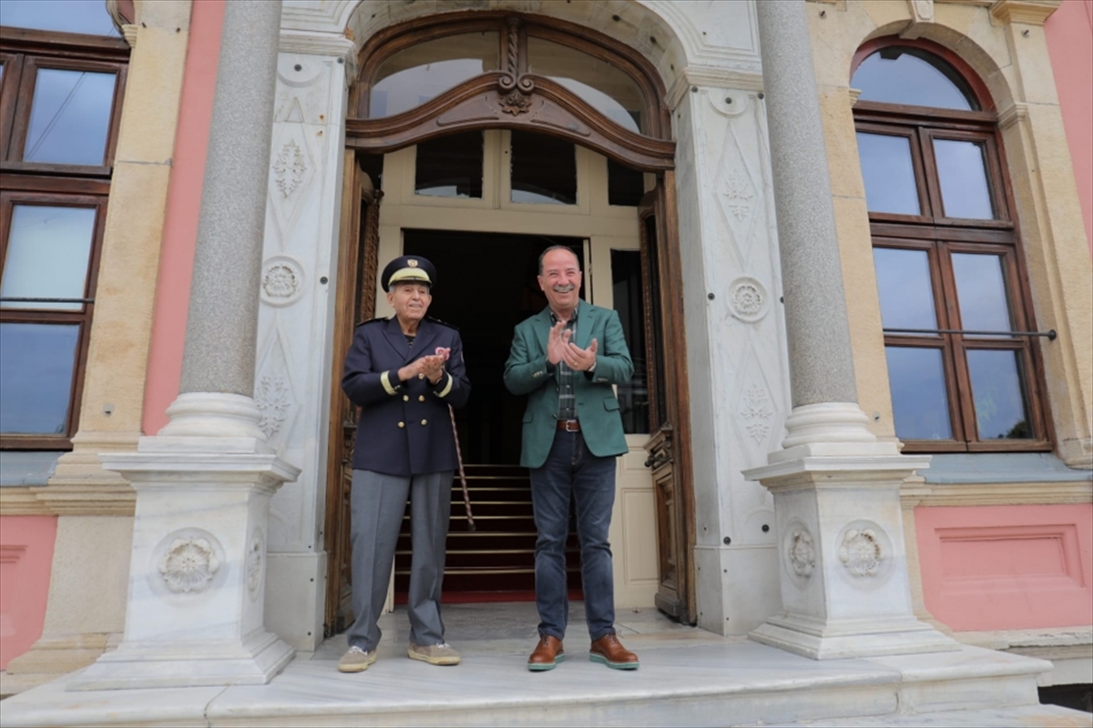 Edirne'de belediye bandosu, emektar üyeleri için konser verdi