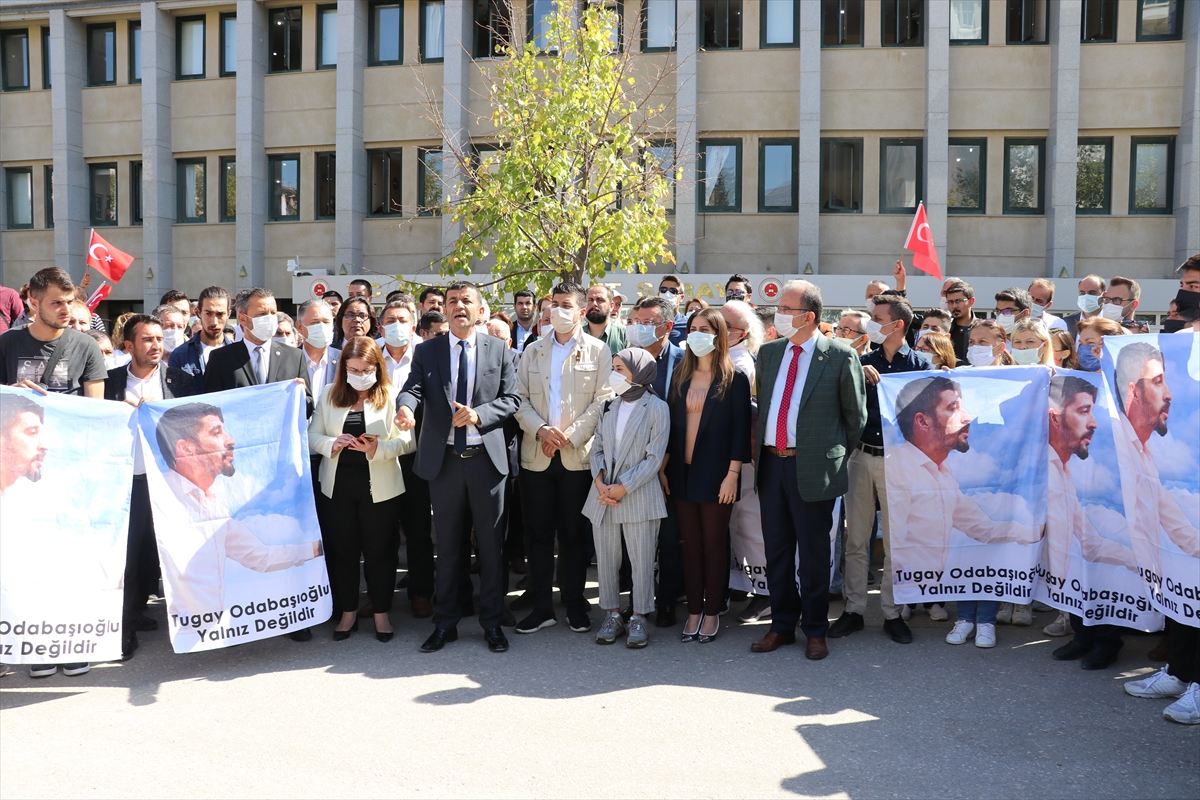 Gözaltına alınan CHP Denizli Gençlik Kolları Başkanı, adliyeye sevk edildi