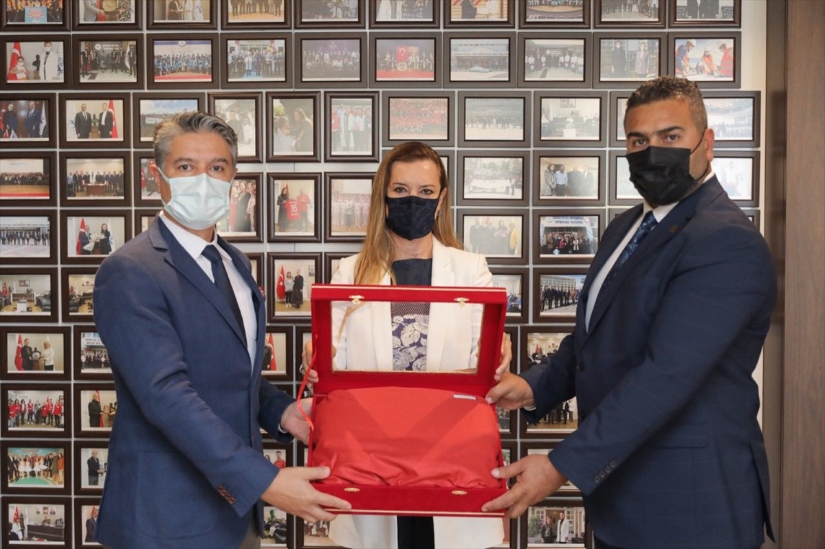 Sınırda dalgalanan bayraklar, DEÜ Bayrakbilim ve Türk Bayrakları Müzesinde sergilenecek