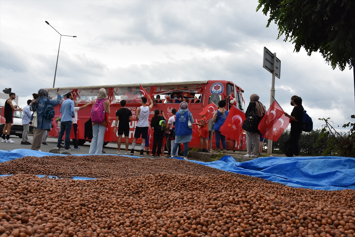 Tokyo'dan madalyalarla dönen Öztürk kardeşlerin ailesinden engelli bireylerin ailelerine çağrı