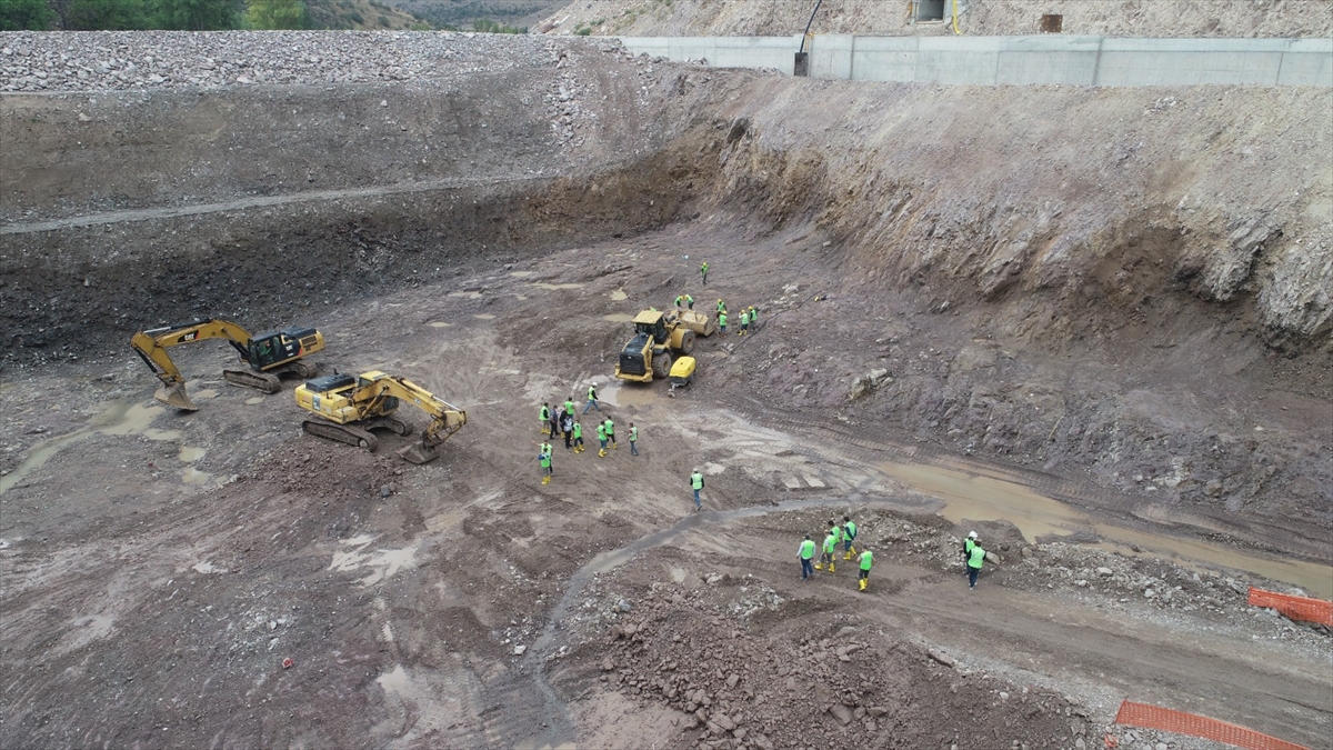 AK Parti'li Akbaşoğlu, “Çankırı Devrez Kızlaryolu Barajı” inşaatında son aşamaya gelindiğini açıkladı: