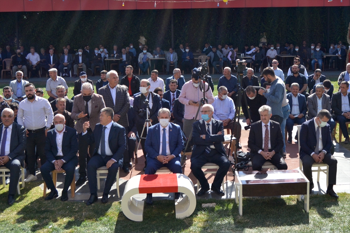 BBP Genel Başkanı Destici, Gaziantep'te partisinin ilçe kongresinde konuştu: