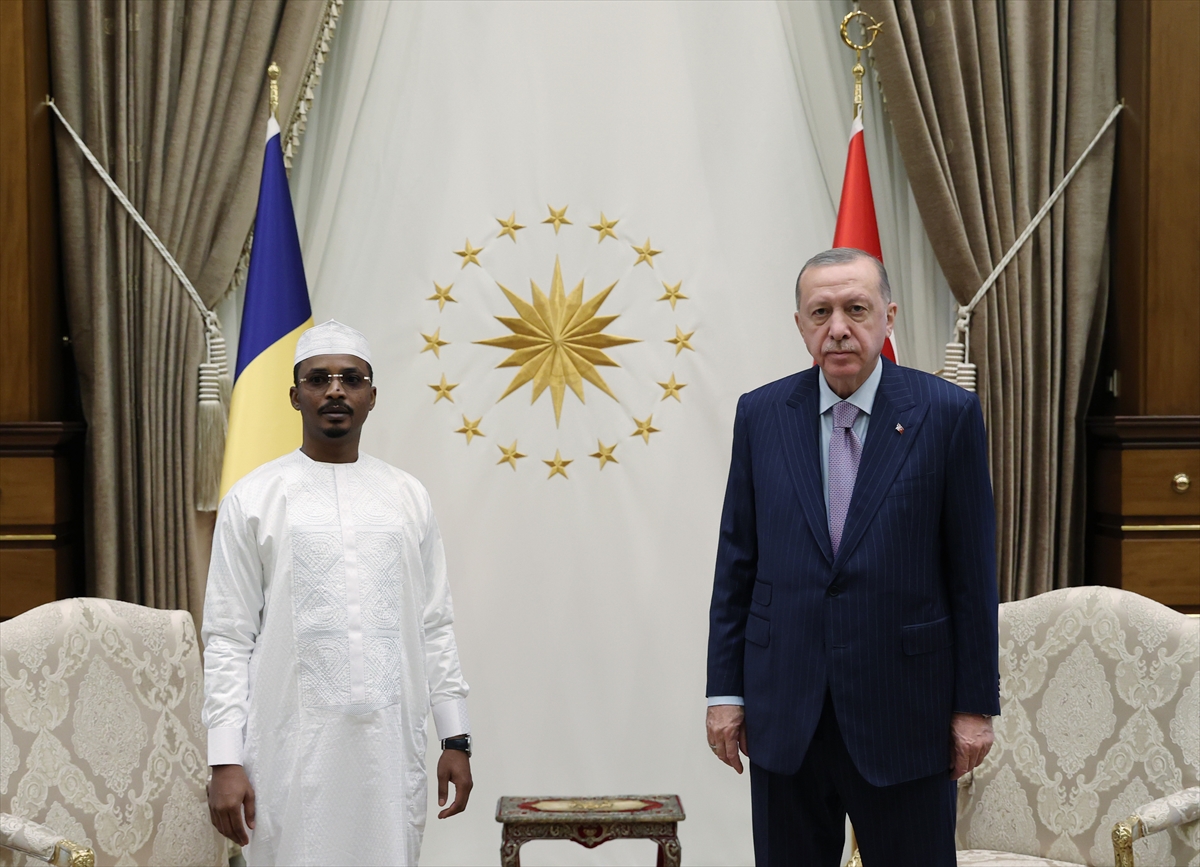 Cumhurbaşkanı Erdoğan Çad Geçiş Dönemi Devlet Başkanı Itno'yu resmi törenle karşıladı