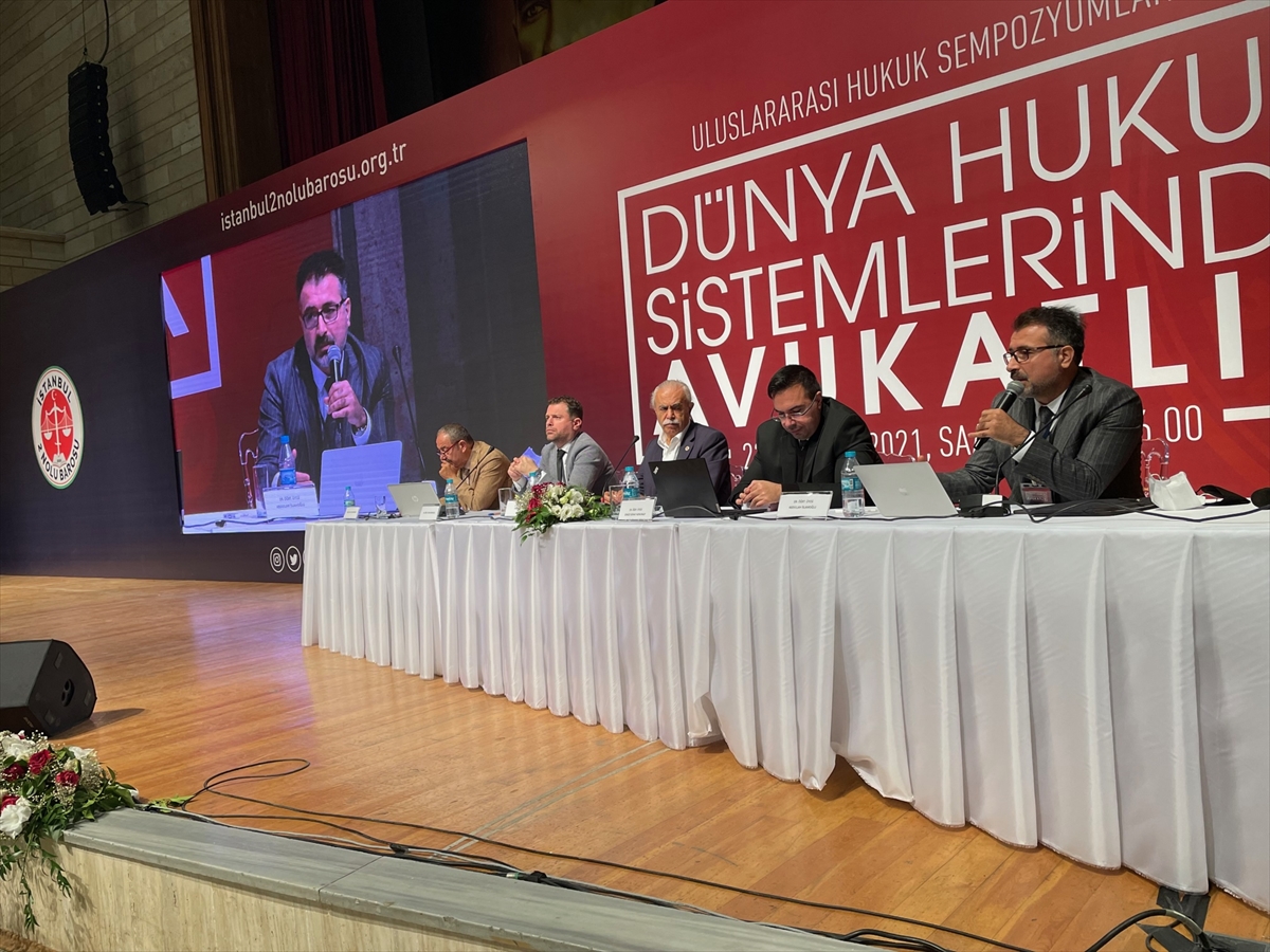 “Dünya Hukuk Sistemlerinde Avukatlık Sempozyumu” sona erdi