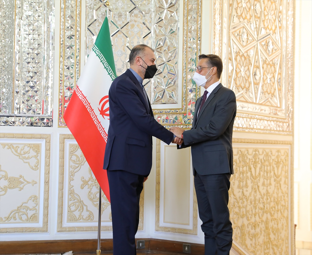 İran ile Venezuela “20 Yıllık Kapsamlı Ekonomik İş Birliği Planı” hazırlayacak